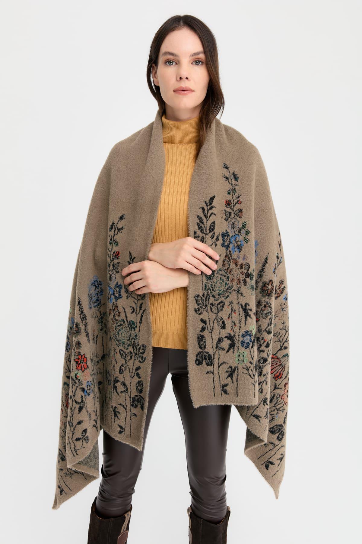 23999Kadın Triko Kenarları Kır Çiçeği Desenli Yün Şal 10