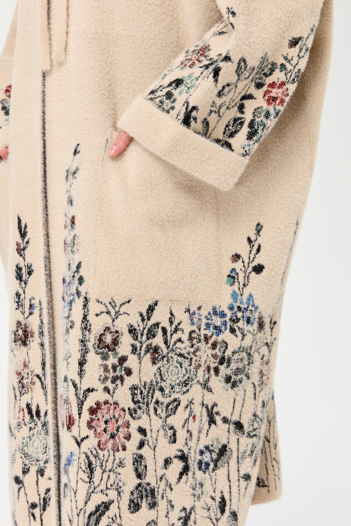 23065Kadın Triko Kırçiçeği Desenli AFrodit Panço Bej