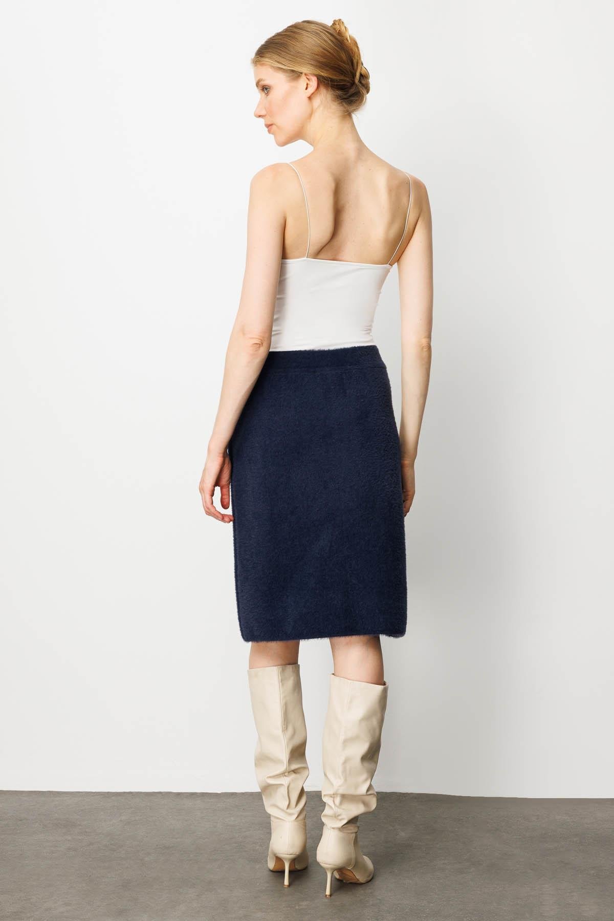 25004Kadın Triko Kısa Etek Lacivert