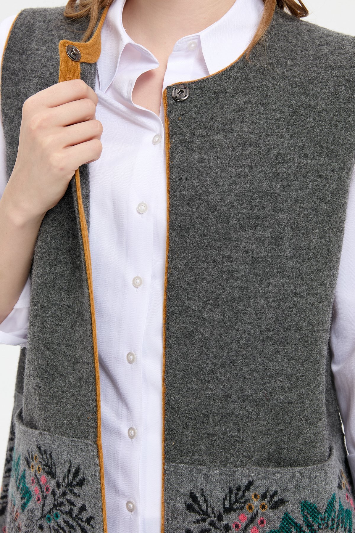 24076Kadın Triko Önü Açık Araboy Yün Yelek Füme