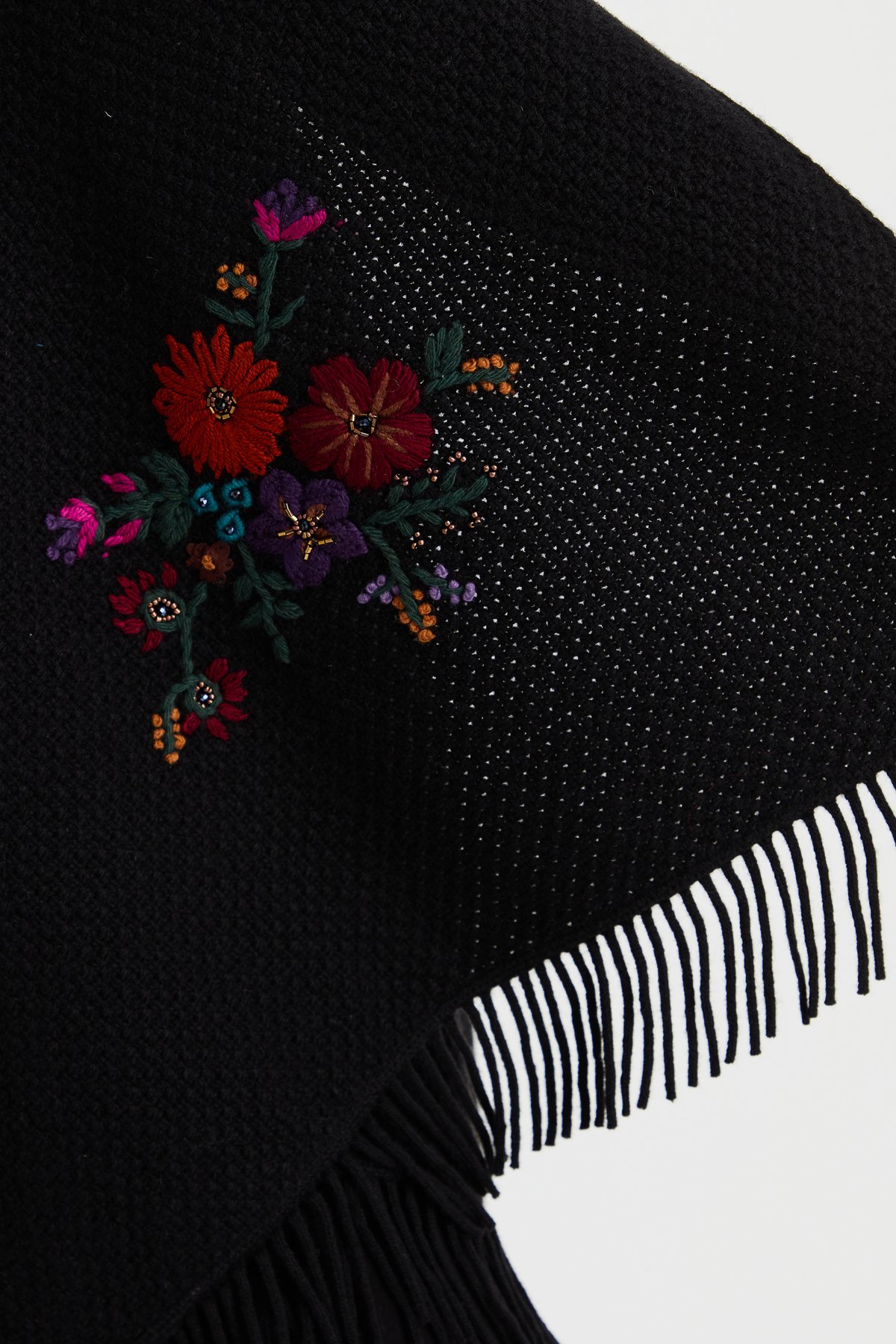 23030Women's Knitwear Brass Mesh Embroidered Wool Shawl Black