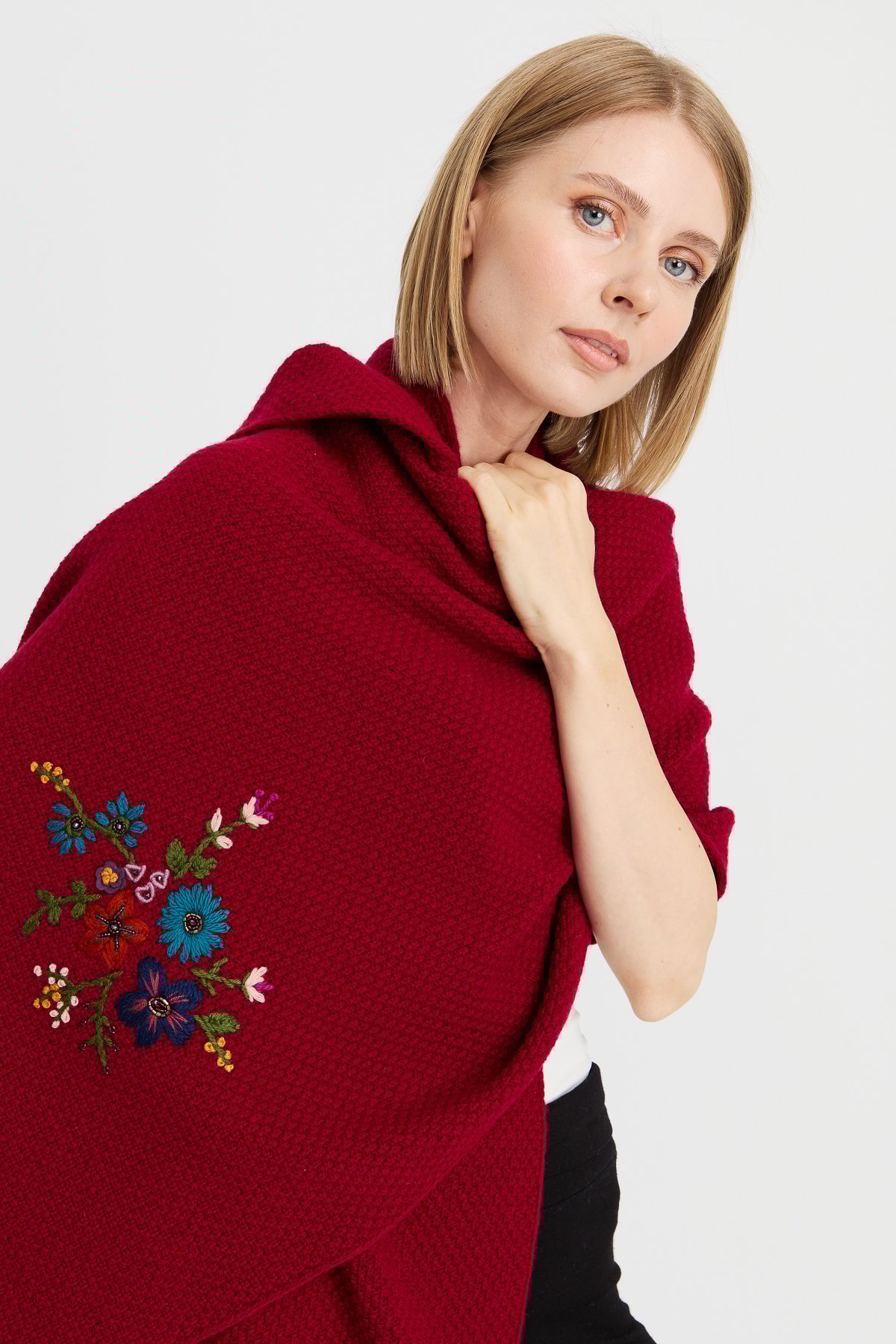 23030Kadın Triko Pirinç Örgü İşlemeli Yün Şal V.Çürüğü