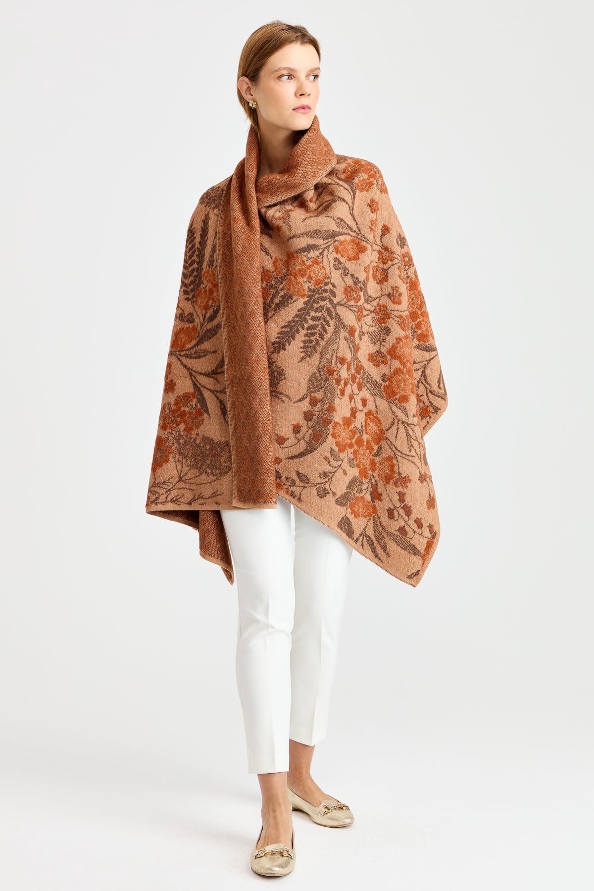 23997Women's Knitwear Ivy Floral Large Shawl 02