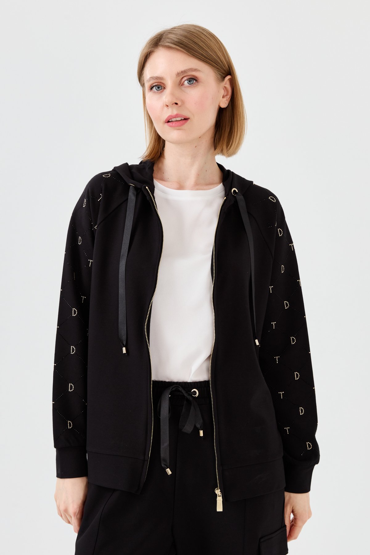 23457Kadın Triko Taş Basklı Kapüşonlu Yazlık Hırka Siyah