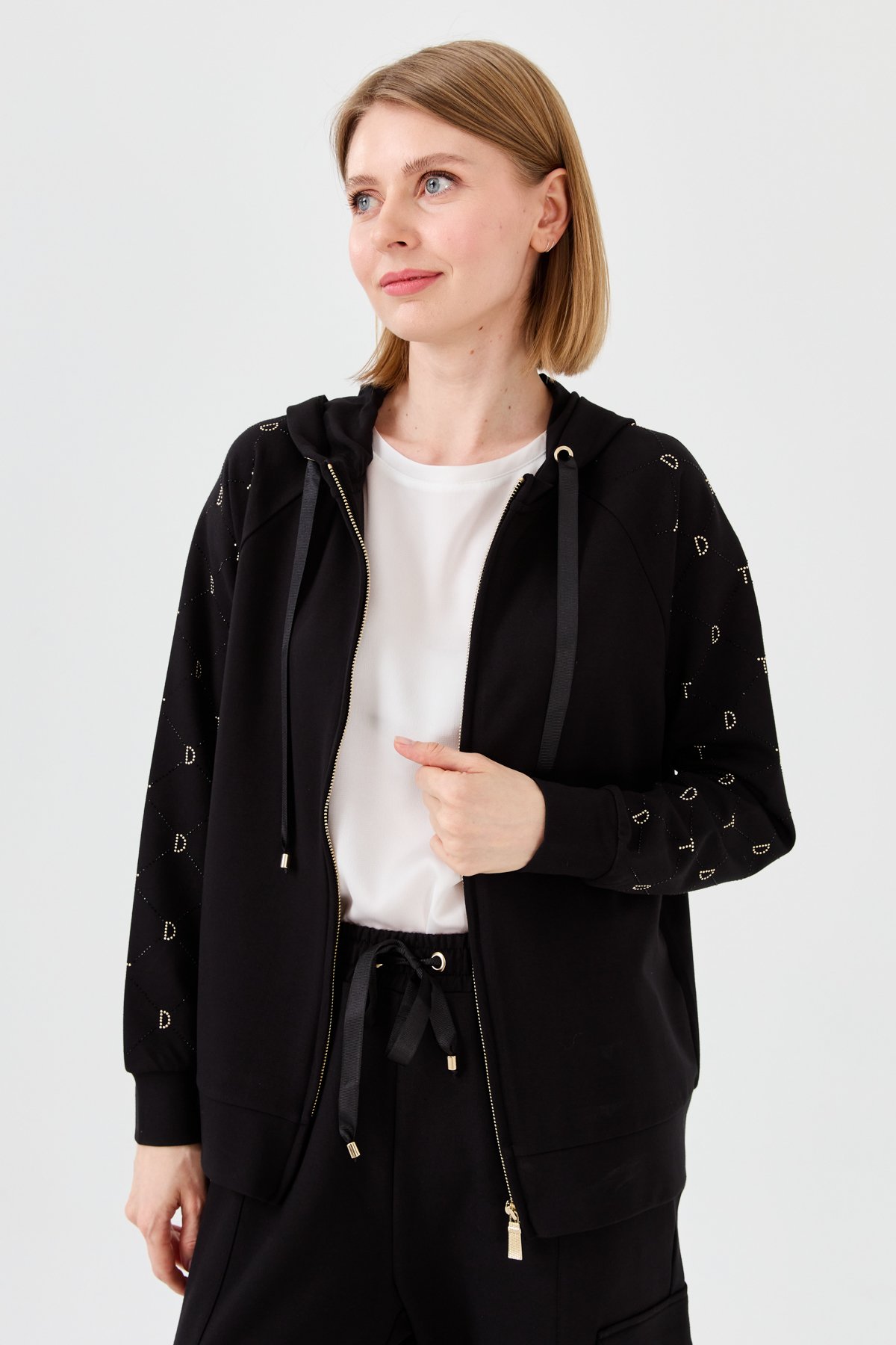 23457Kadın Triko Taş Basklı Kapüşonlu Yazlık Hırka Siyah