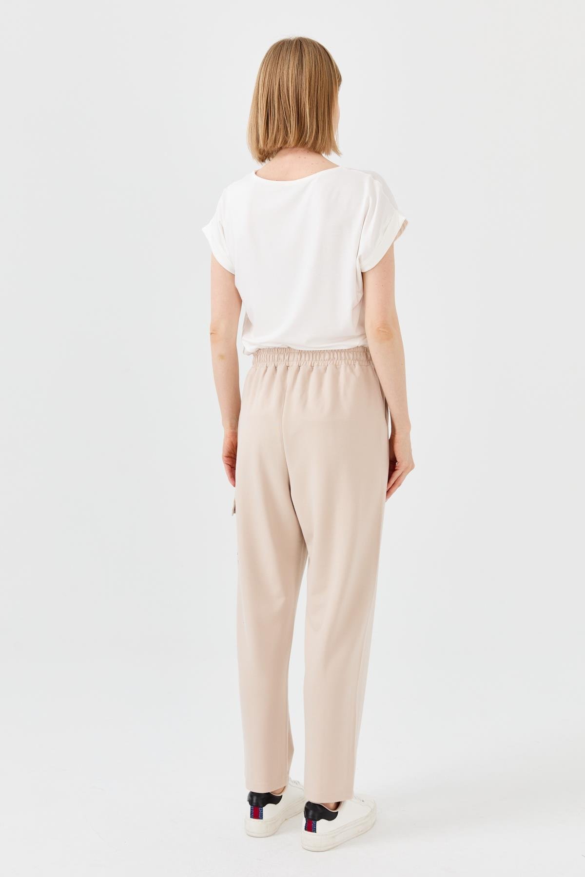 23484Kadın Triko Taş Baskılı Pantolon Bej