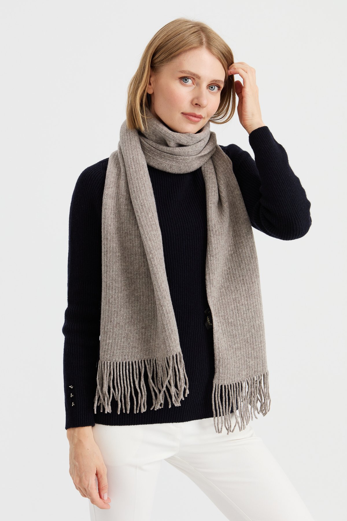 23300Kadın Triko Tek Renk Püsküllü Yün Kaşkol Vizon