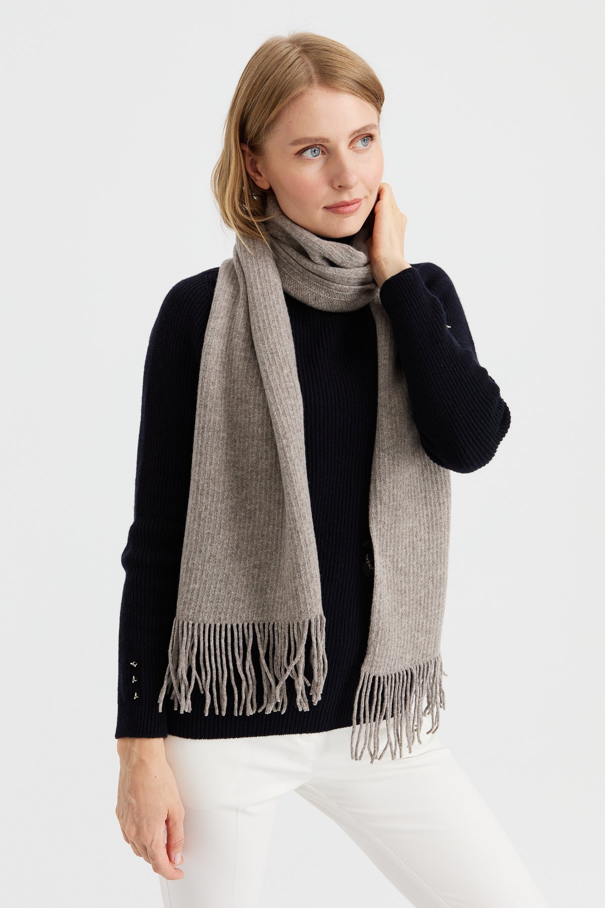 23300Kadın Triko Tek Renk Püsküllü Yün Kaşkol Vizon