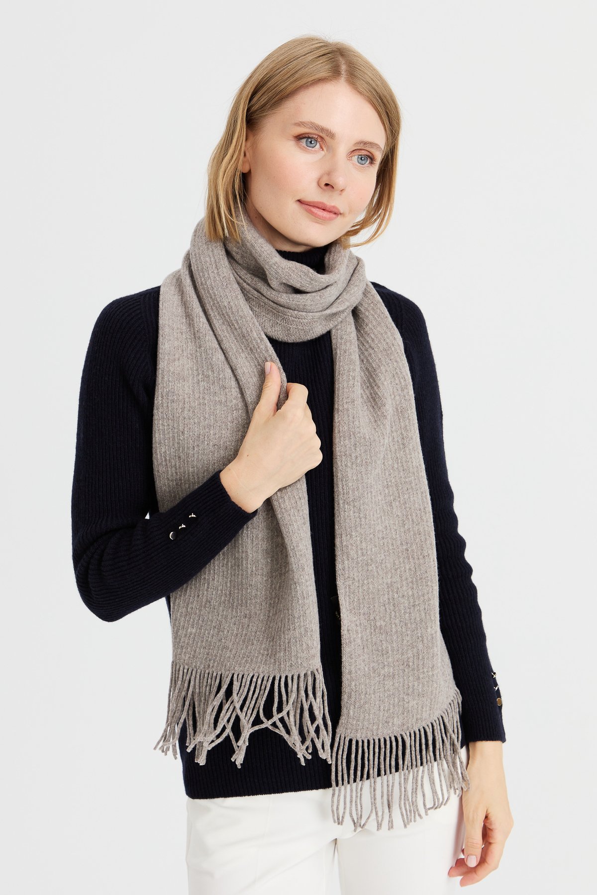 23300Kadın Triko Tek Renk Püsküllü Yün Kaşkol Vizon