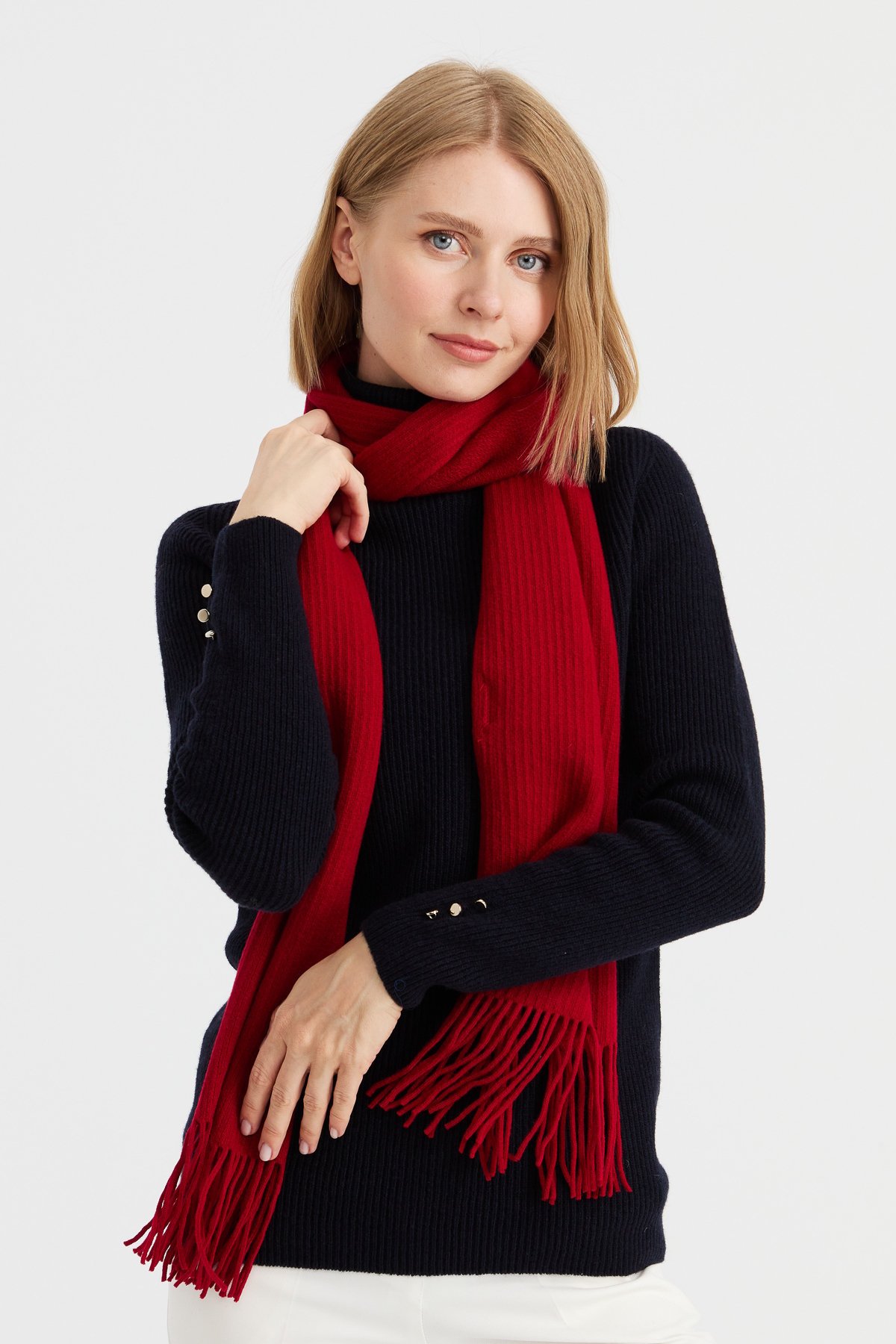 23300Kadın Triko Tek Renk Püsküllü Yün Kaşkol K.Kırmızı