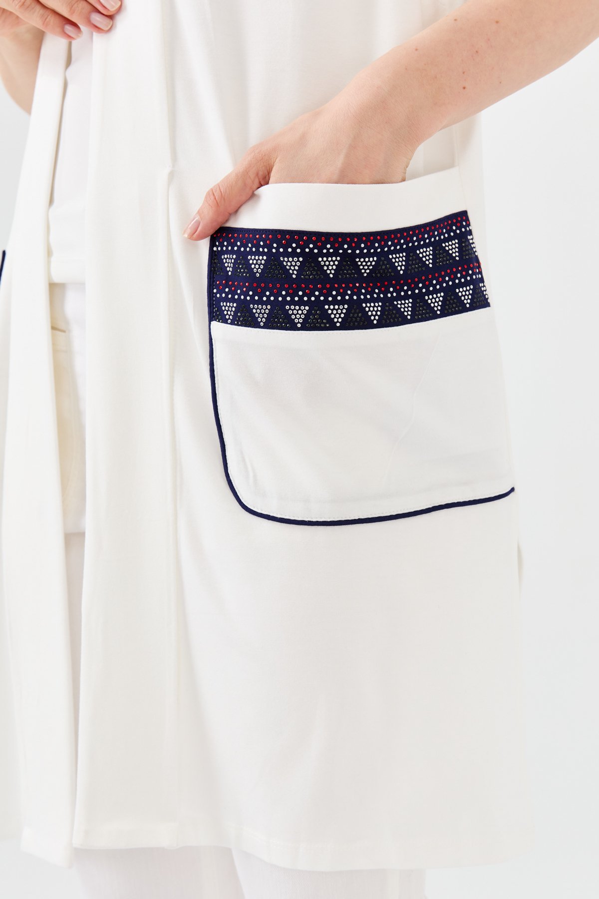 22700Женский хлопковый жилет удлиненный кремового цвета