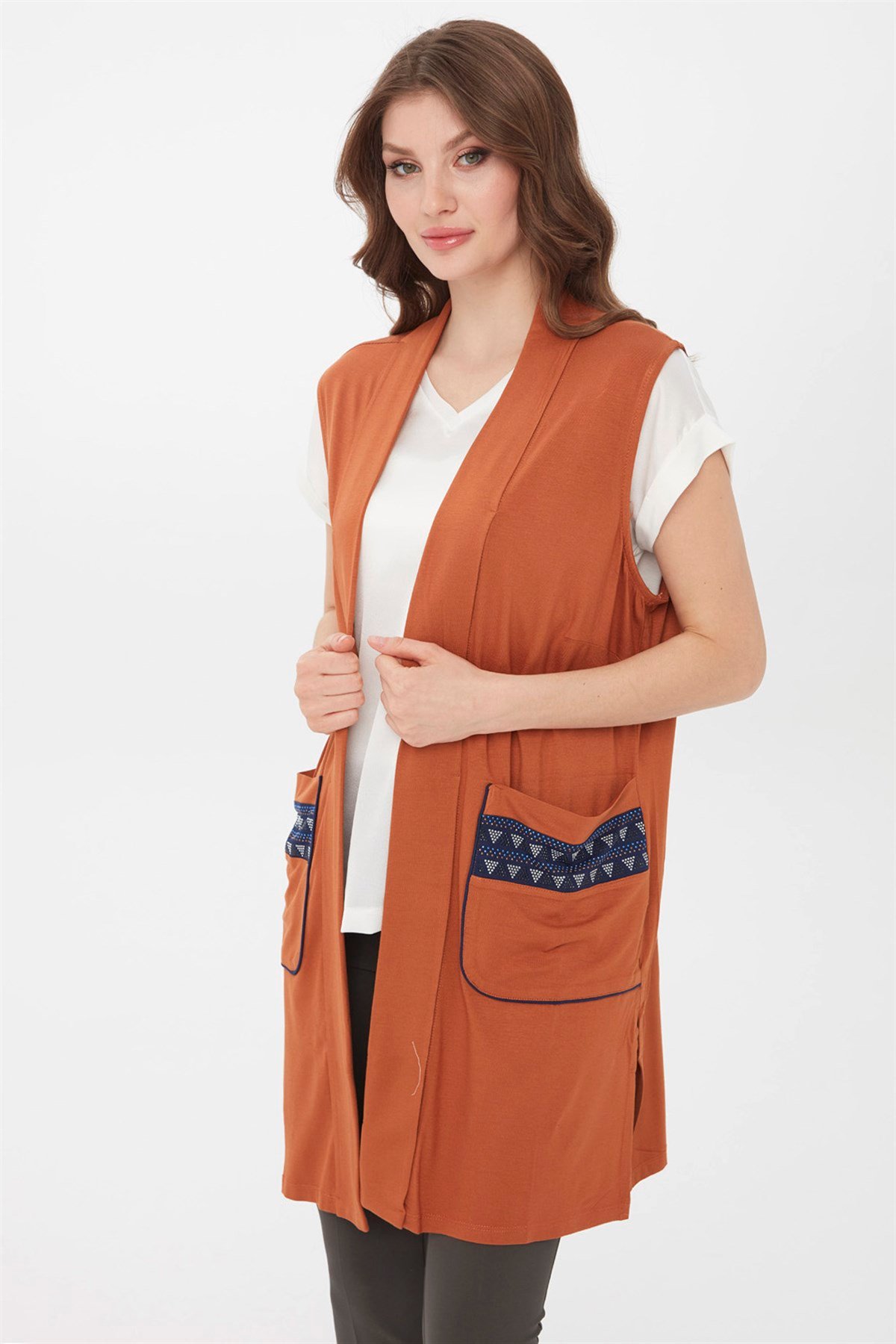 22700Kadın Uzun Penye Yelek Taba