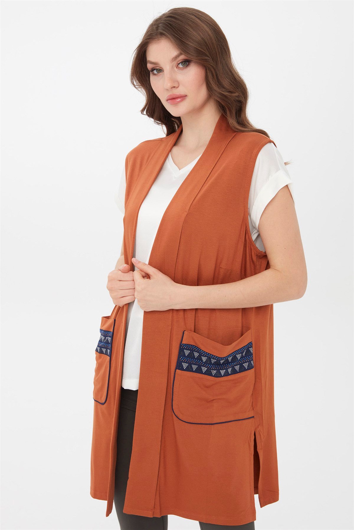 22700Kadın Uzun Penye Yelek Taba