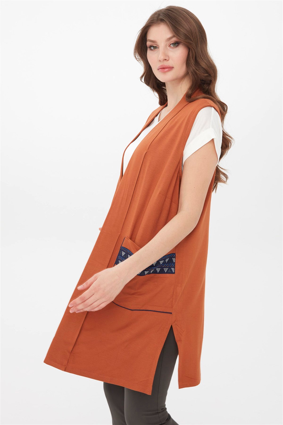 22700Kadın Uzun Penye Yelek Taba