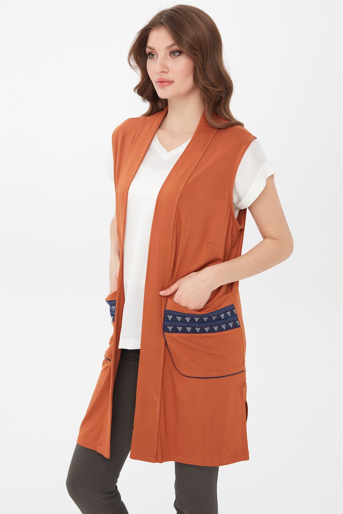 22700Kadın Uzun Penye Yelek Taba