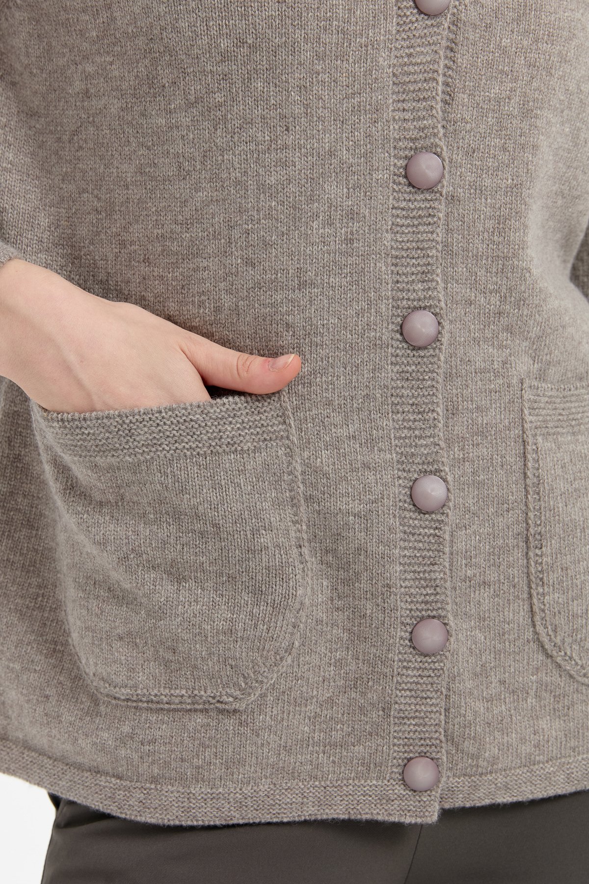 24043Kadın V Yaka Basic Yün Hırka Vizon