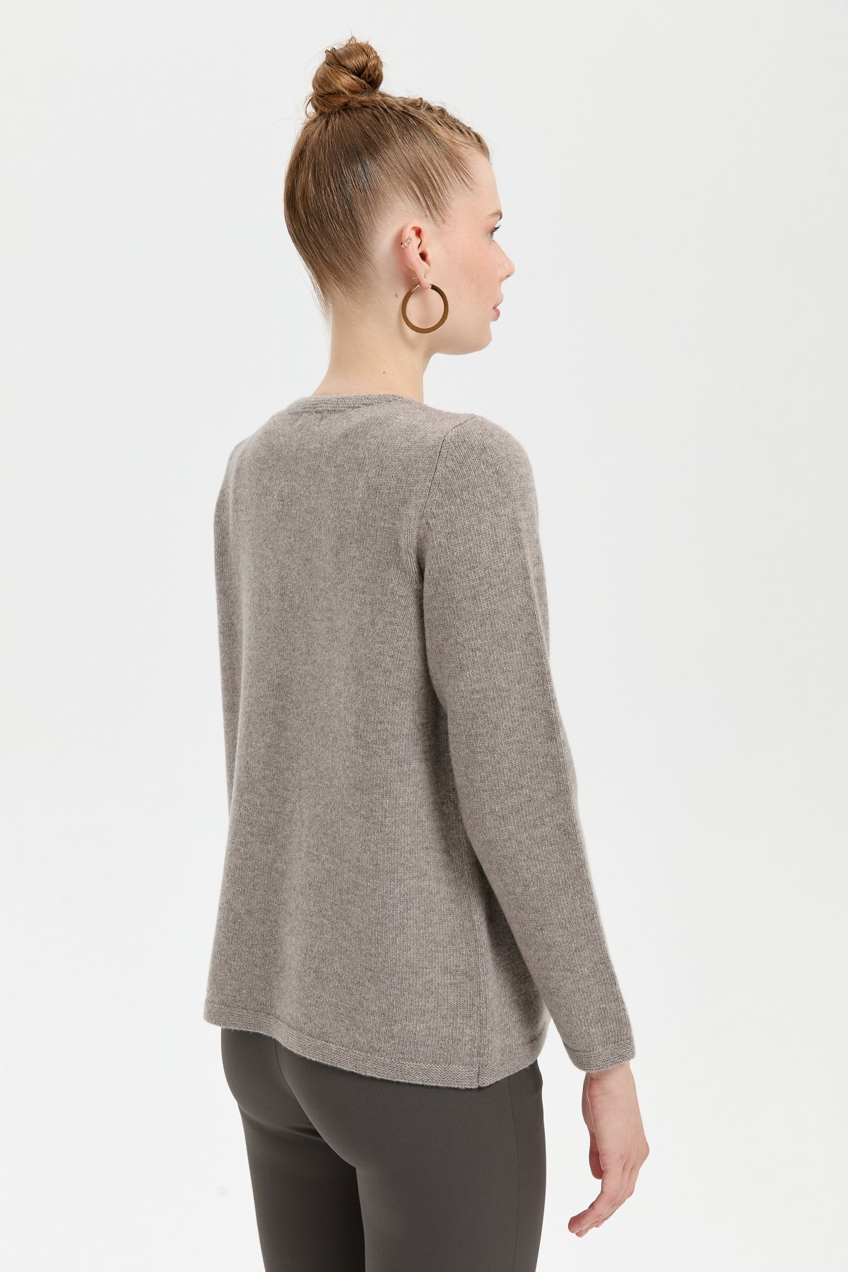 24043Kadın V Yaka Basic Yün Hırka Vizon