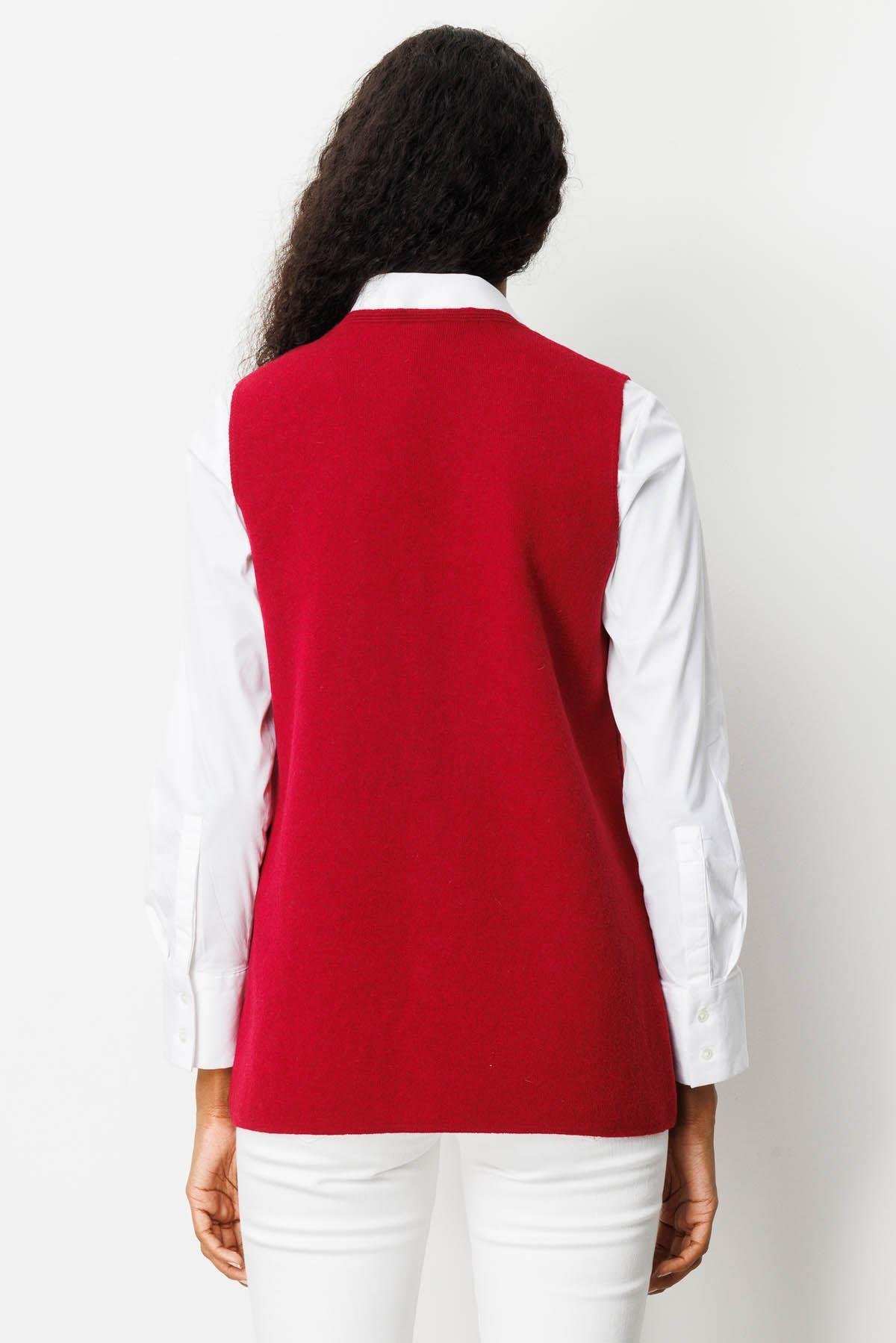 25020Kadın V Yaka Cebi Tığlamalı Yün Yelek V.Çürüğü