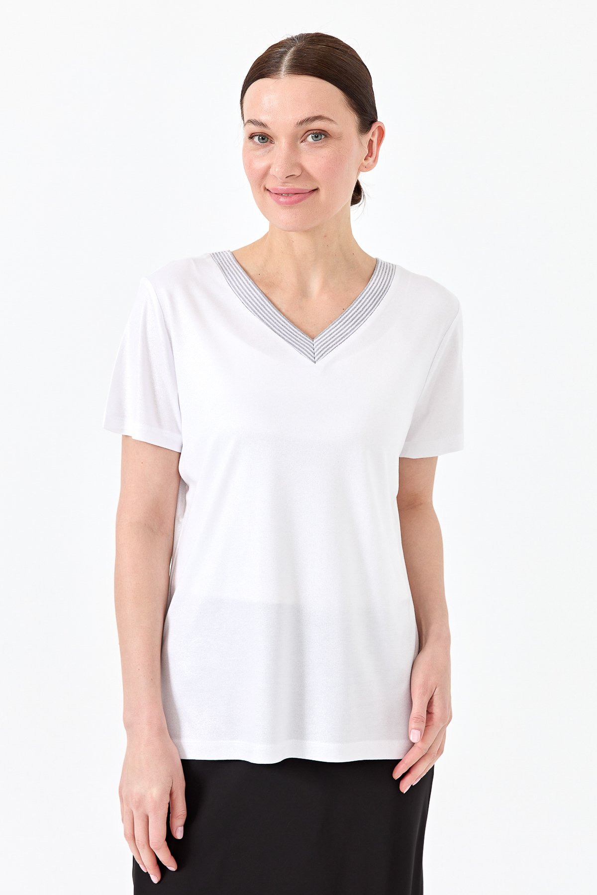 23453Kadın V Yaka Çizgili Penye T-shirt Beyaz