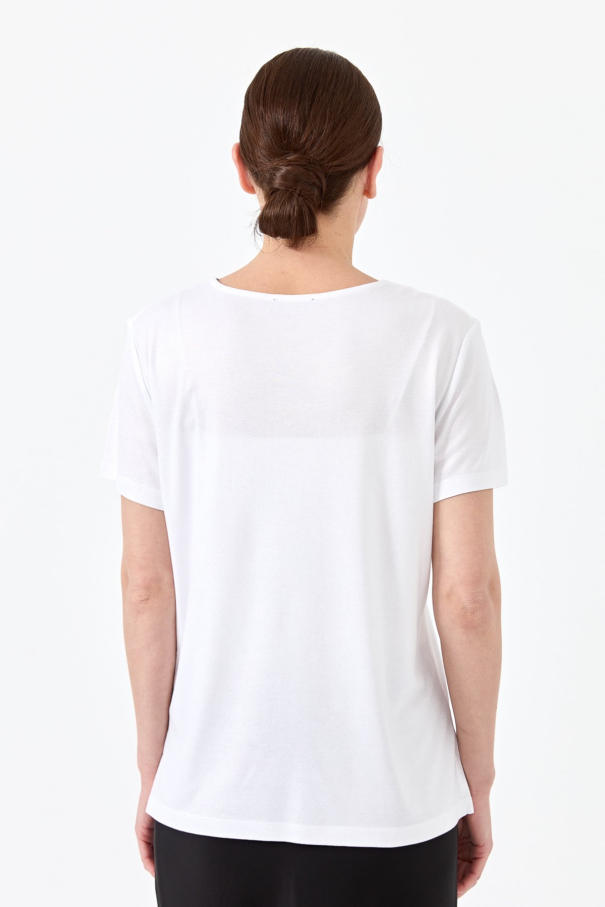 23453Kadın V Yaka Çizgili Penye T-shirt Beyaz