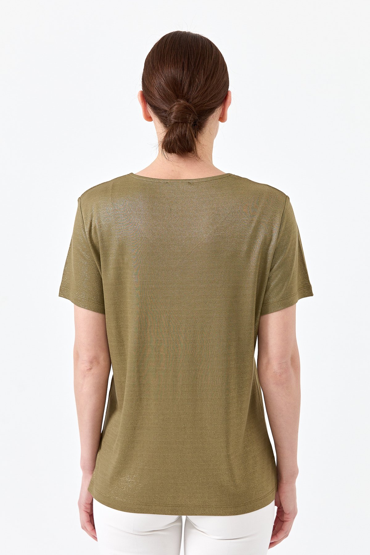 23453Kadın V Yaka Çizgili Penye T-shirt Haki