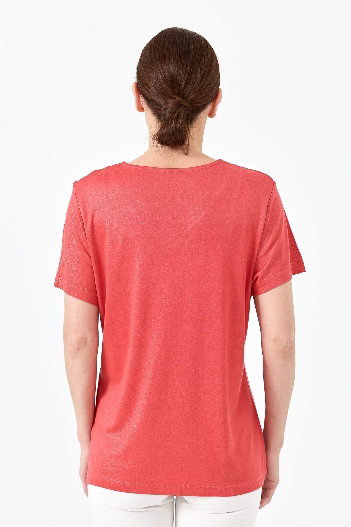 23453Kadın V Yaka Çizgili Penye T-shirt Mercan