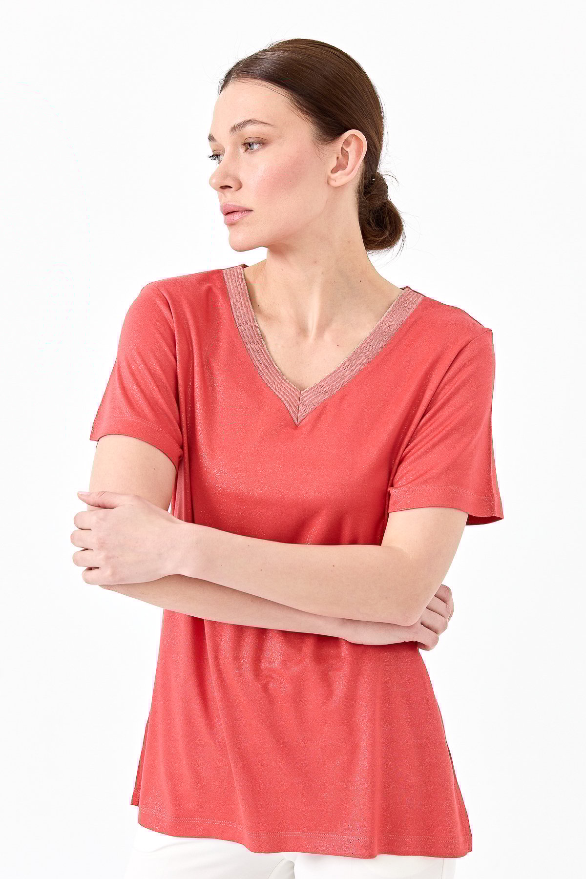 23453Kadın V Yaka Çizgili Penye T-shirt Mercan