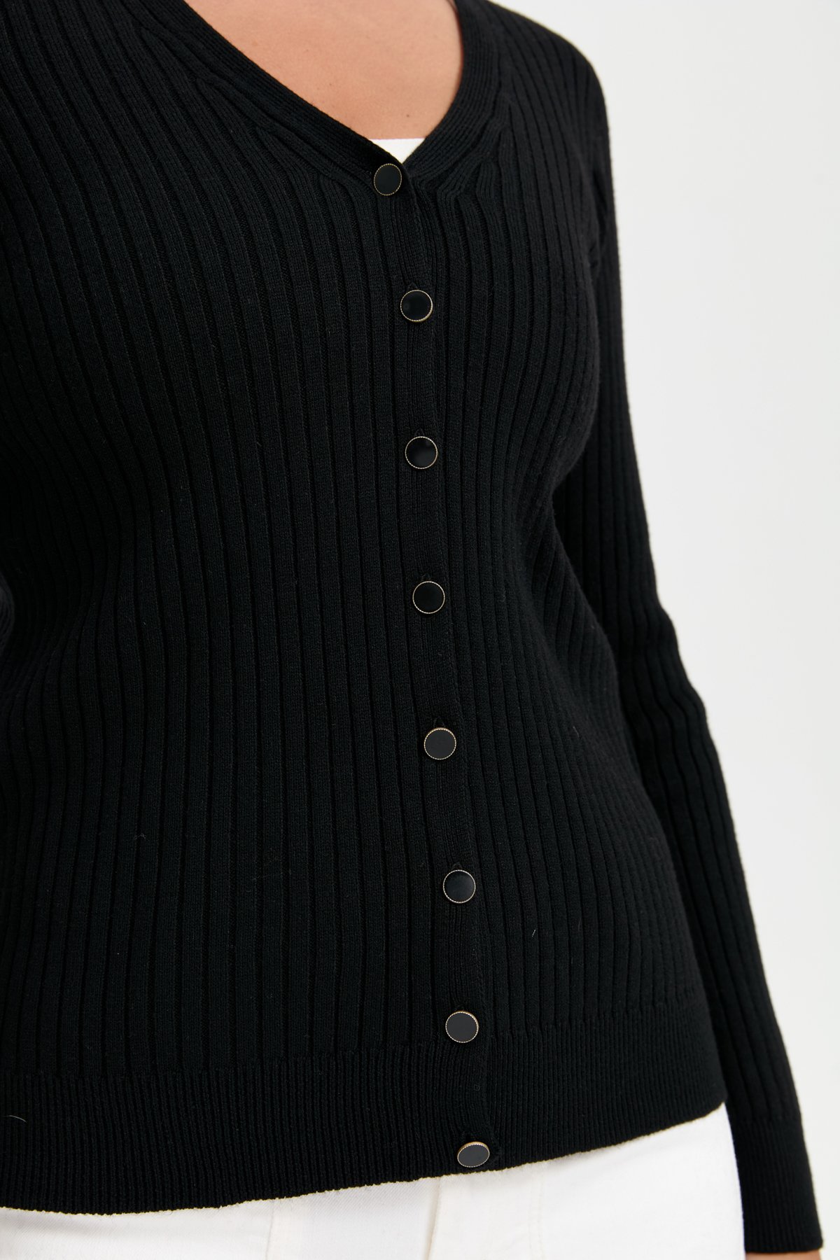 24181Kadın V Yaka Dikişsiz Hırka Siyah