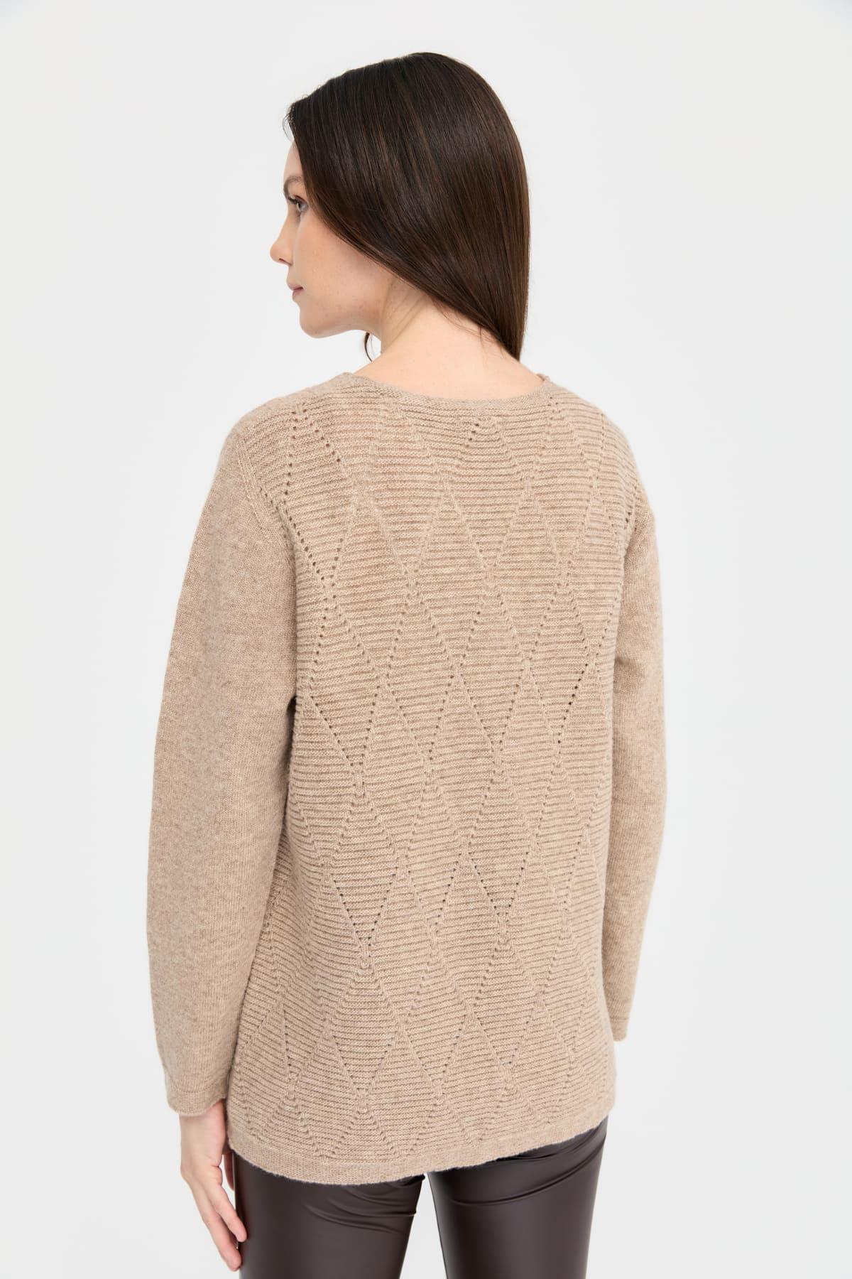 24203Kadın V Yaka Önü Baklavalı Düğmeli Yün Hırka K.Bej