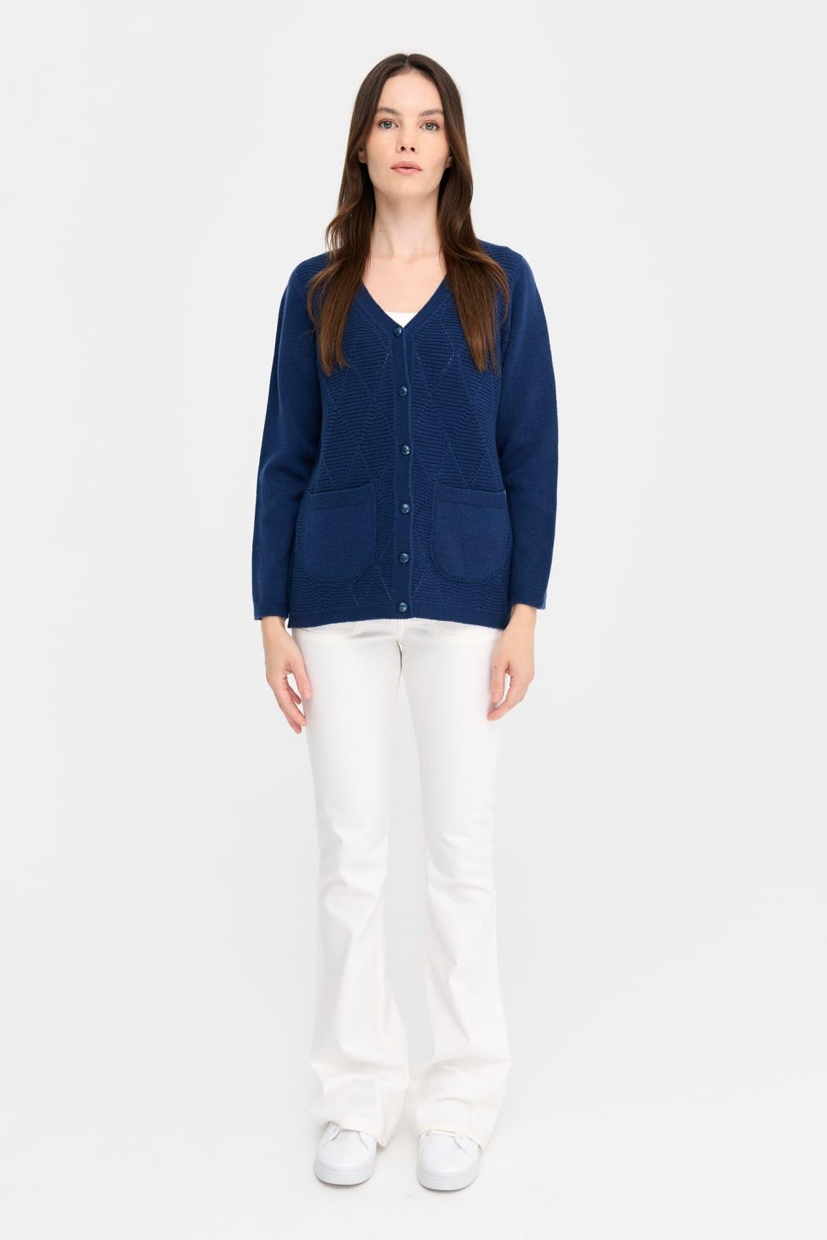 24203Kadın V Yaka Önü Baklavalı Düğmeli Yün Hırka İndigo