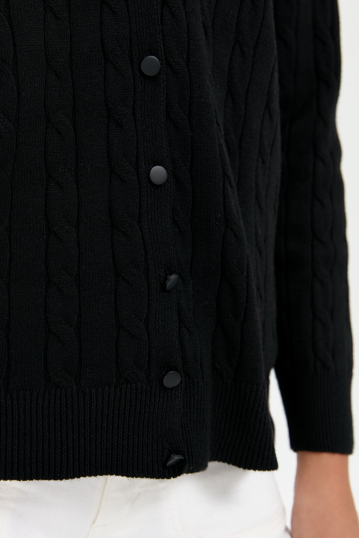 24327Kadın V Yaka Dikişsiz Saç Örgülü Hırka Siyah