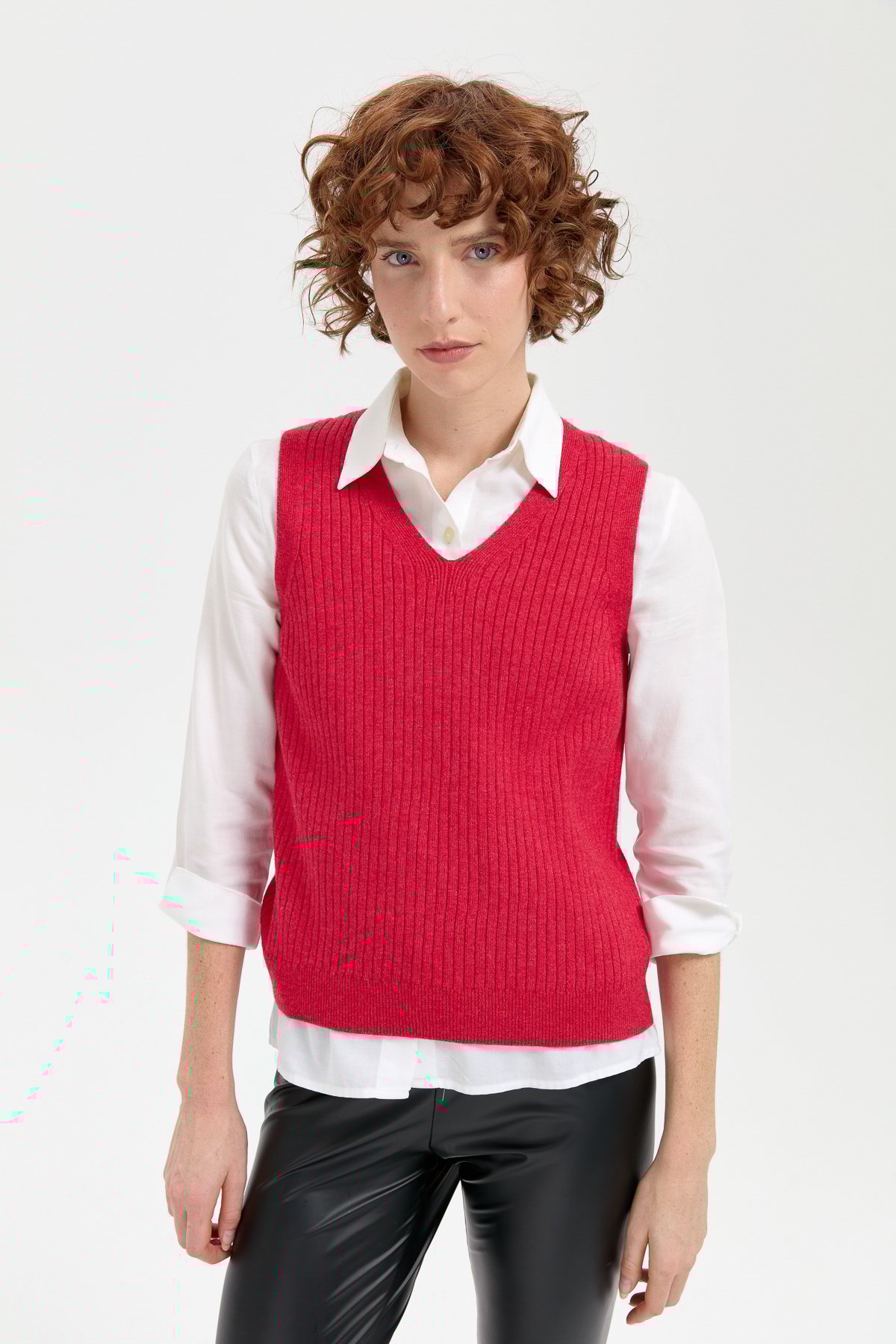 24177Kadın V Yaka Dikişsiz Süveter Kırmızı