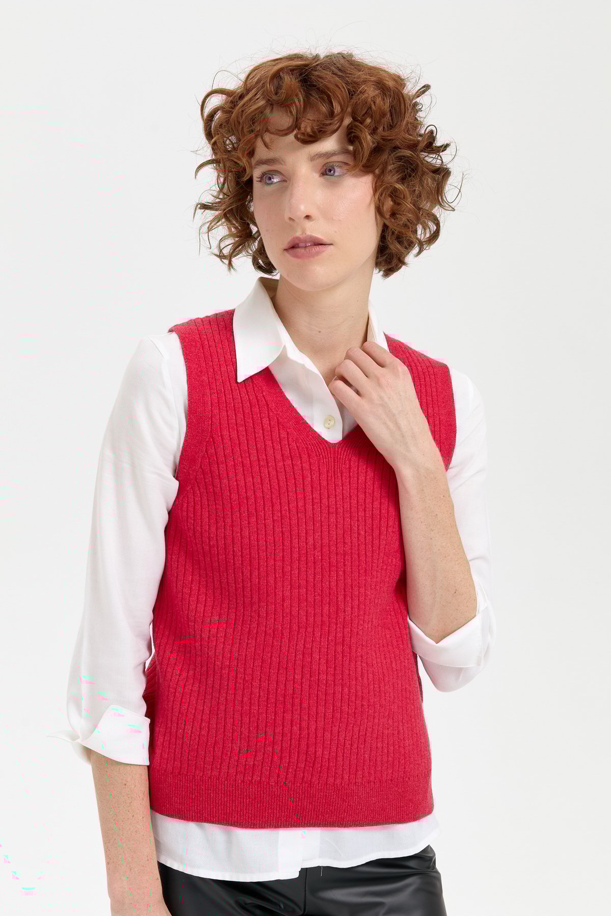 24177Kadın V Yaka Dikişsiz Süveter Kırmızı