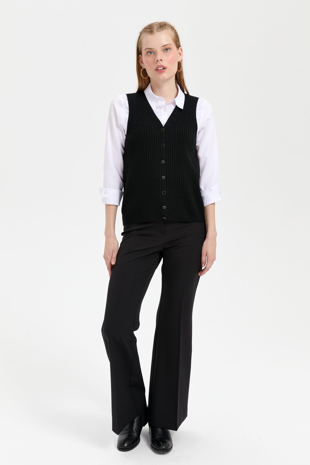 24180Kadın V Yaka Dikişsiz Yelek Siyah