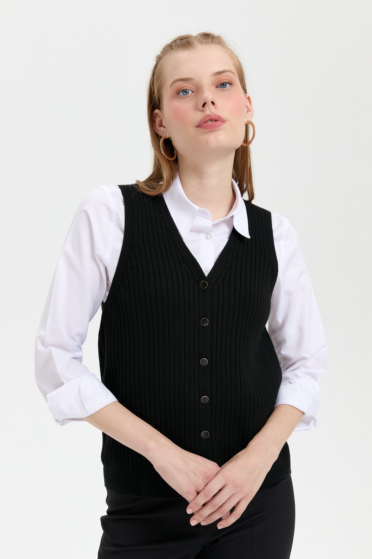 24180Kadın V Yaka Dikişsiz Yelek Siyah