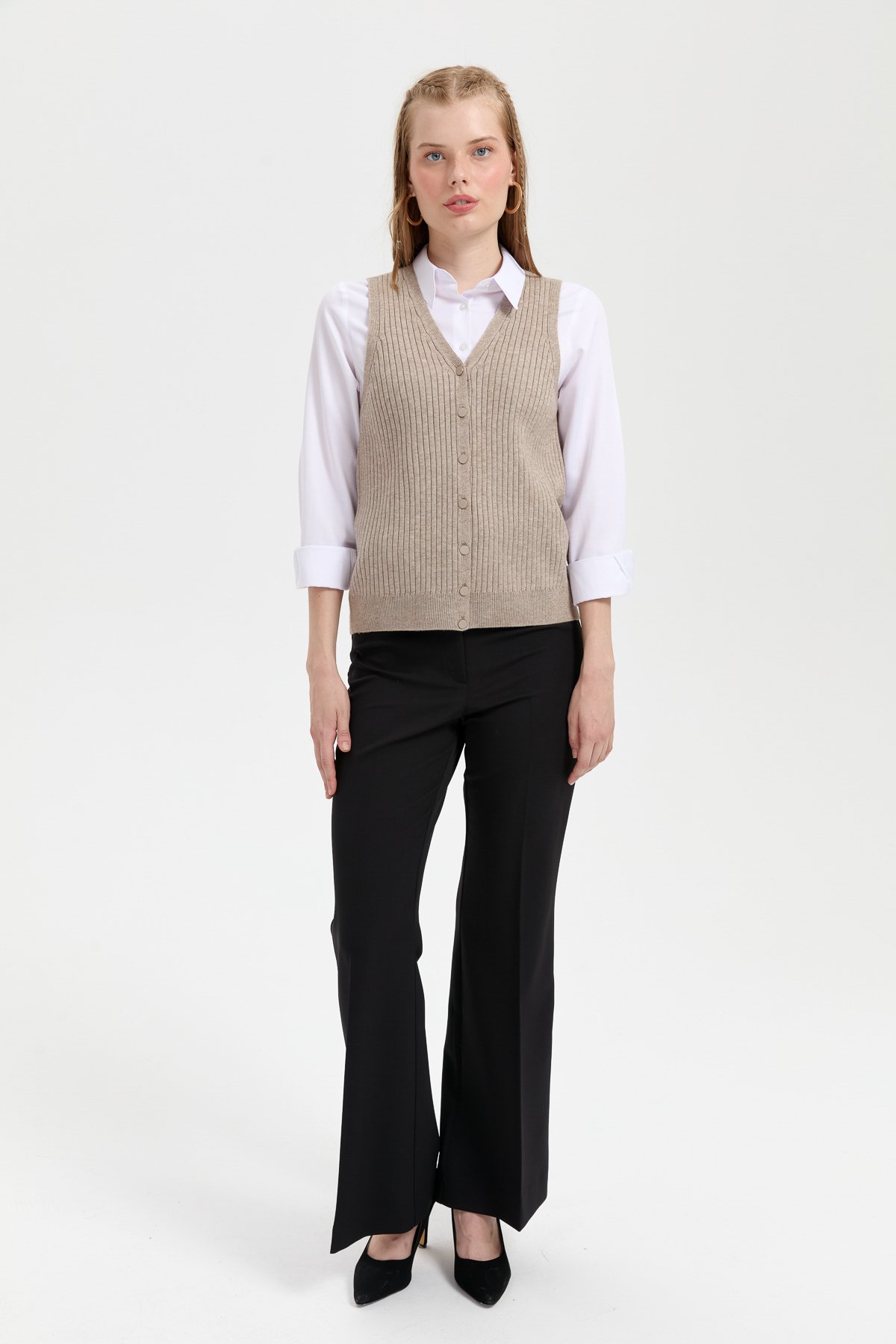 24180Kadın V Yaka Dikişsiz Yelek Vizon