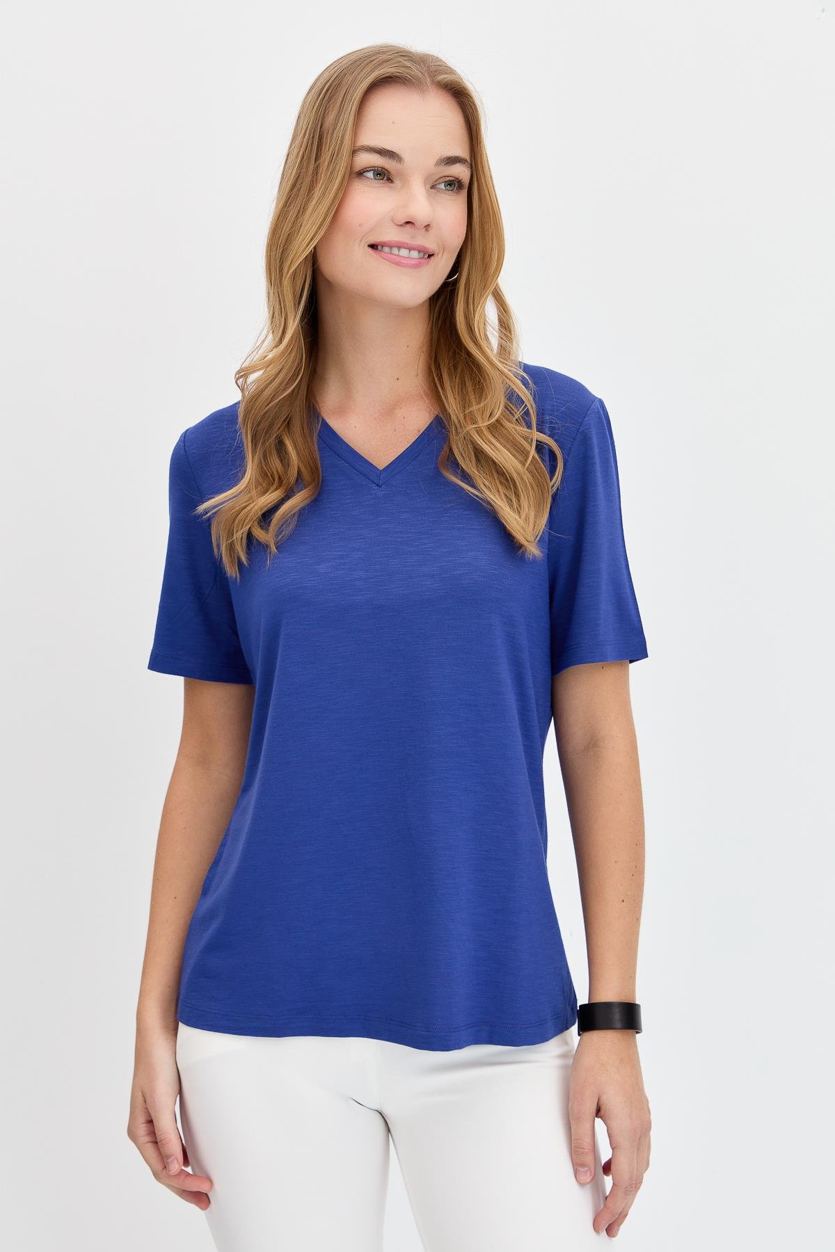 KMY24085Kadın V Yaka Flamlı Kumaş Basic Tshirt İndigo