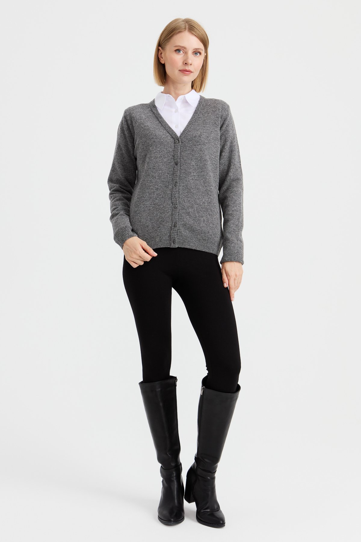 21021Kadın V Yaka Hırka Yün Füme