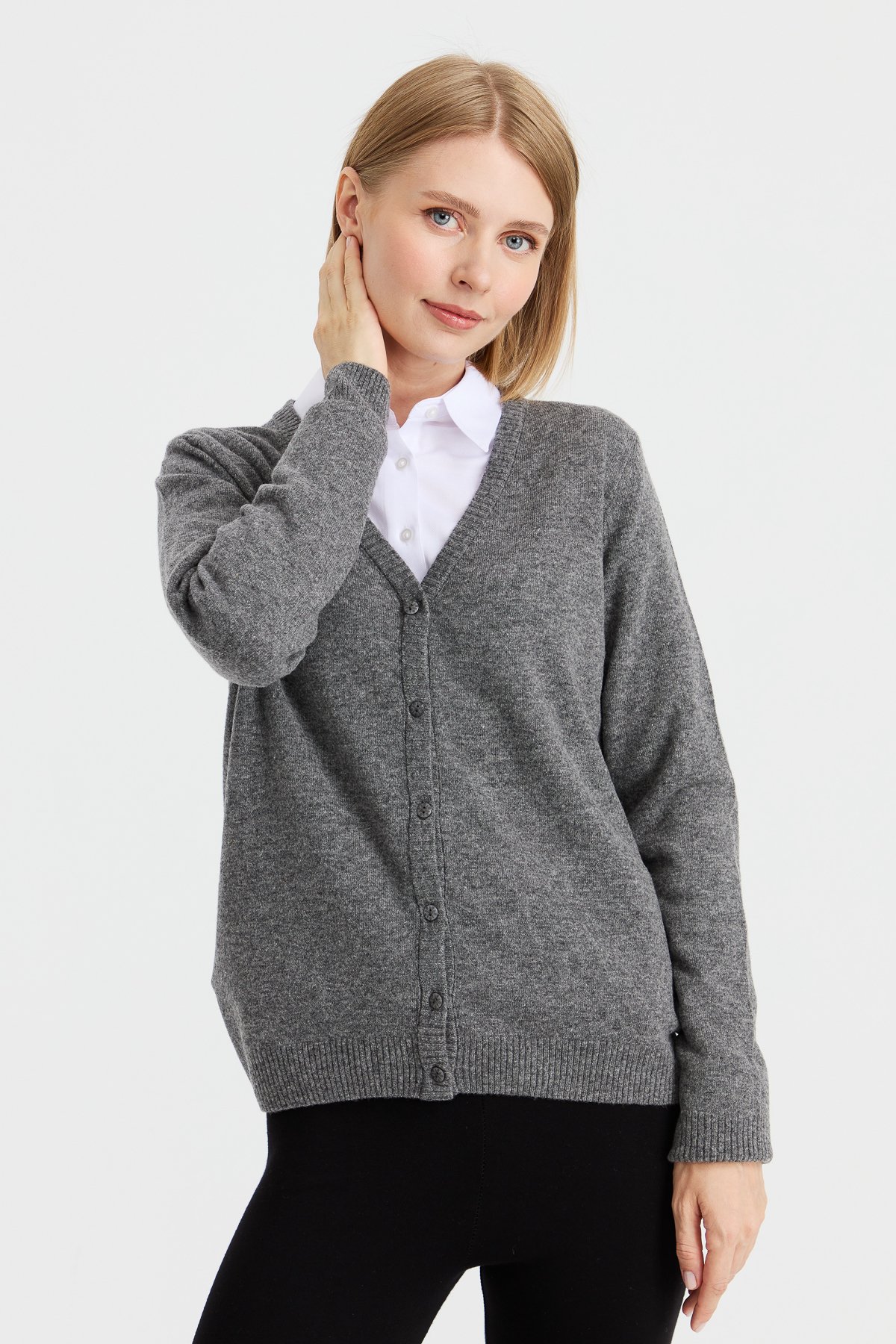 21021Kadın V Yaka Hırka Yün Füme