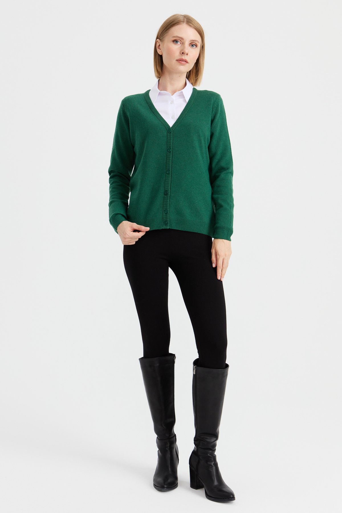 21021Kadın V Yaka Hırka Yün Ö.Başı