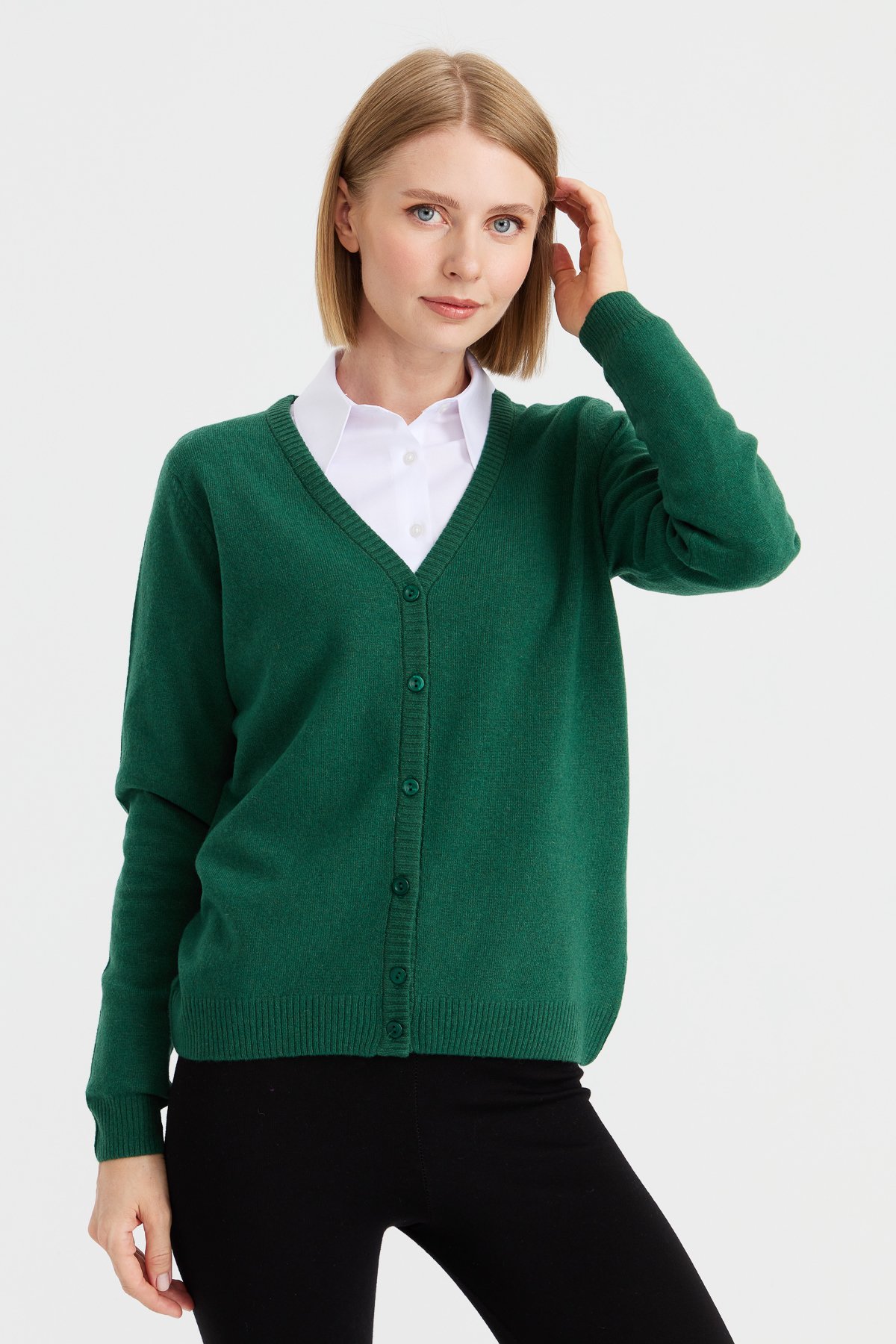 21021Kadın V Yaka Hırka Yün Ö.Başı