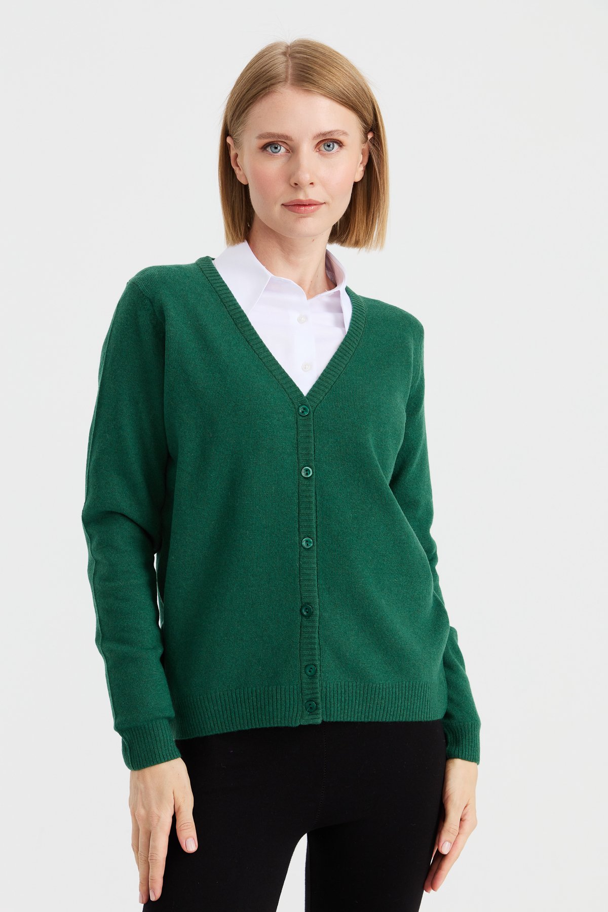 21021Kadın V Yaka Hırka Yün Ö.Başı