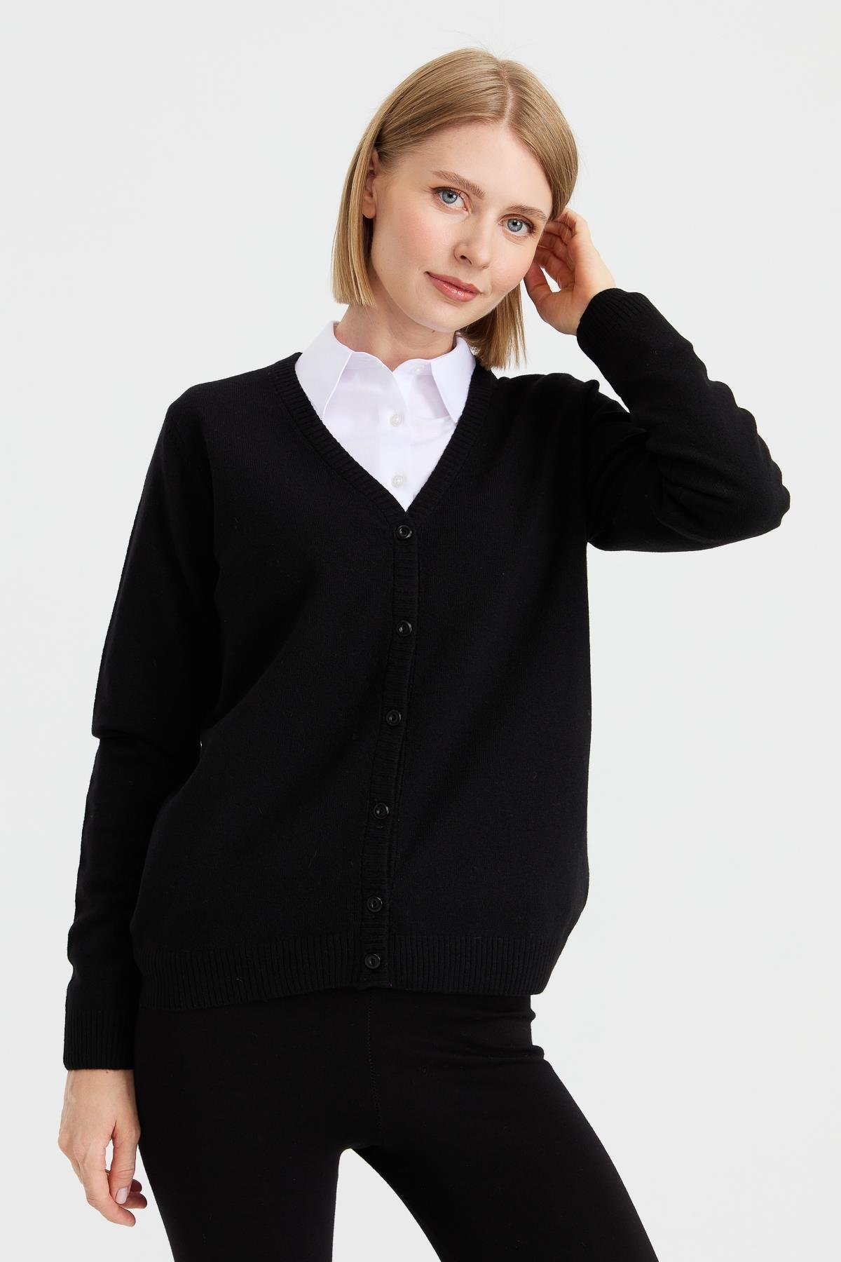 21021Kadın V Yaka Hırka Yün Siyah