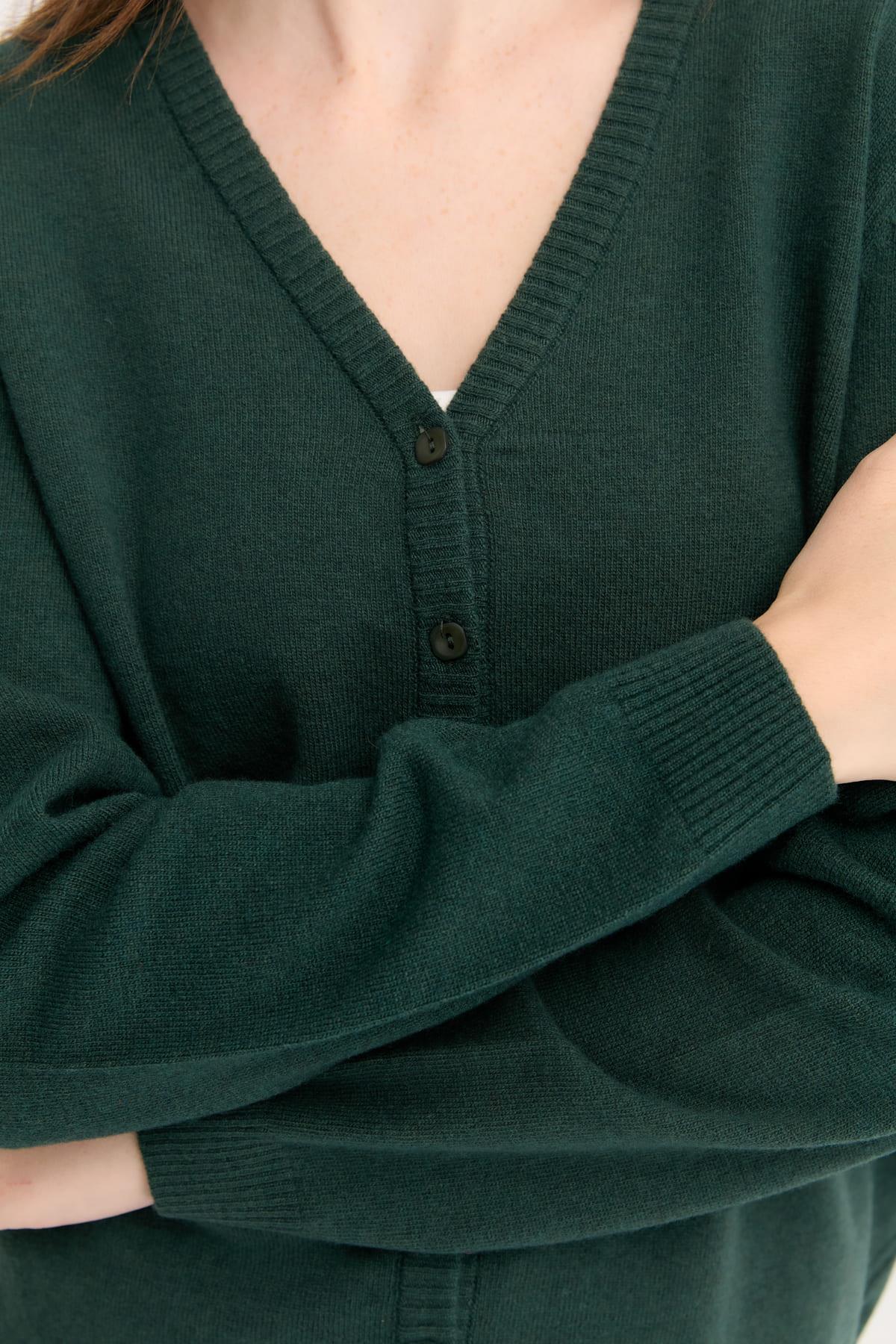 21021Kadın V Yaka Hırka Yün Yeşil