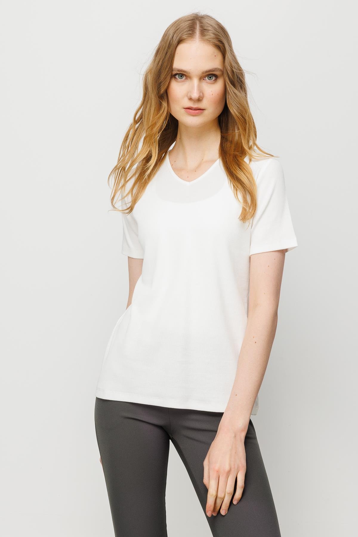 23753Kadın V Yaka Kaşkorse Pamuk T-shirt Beyaz