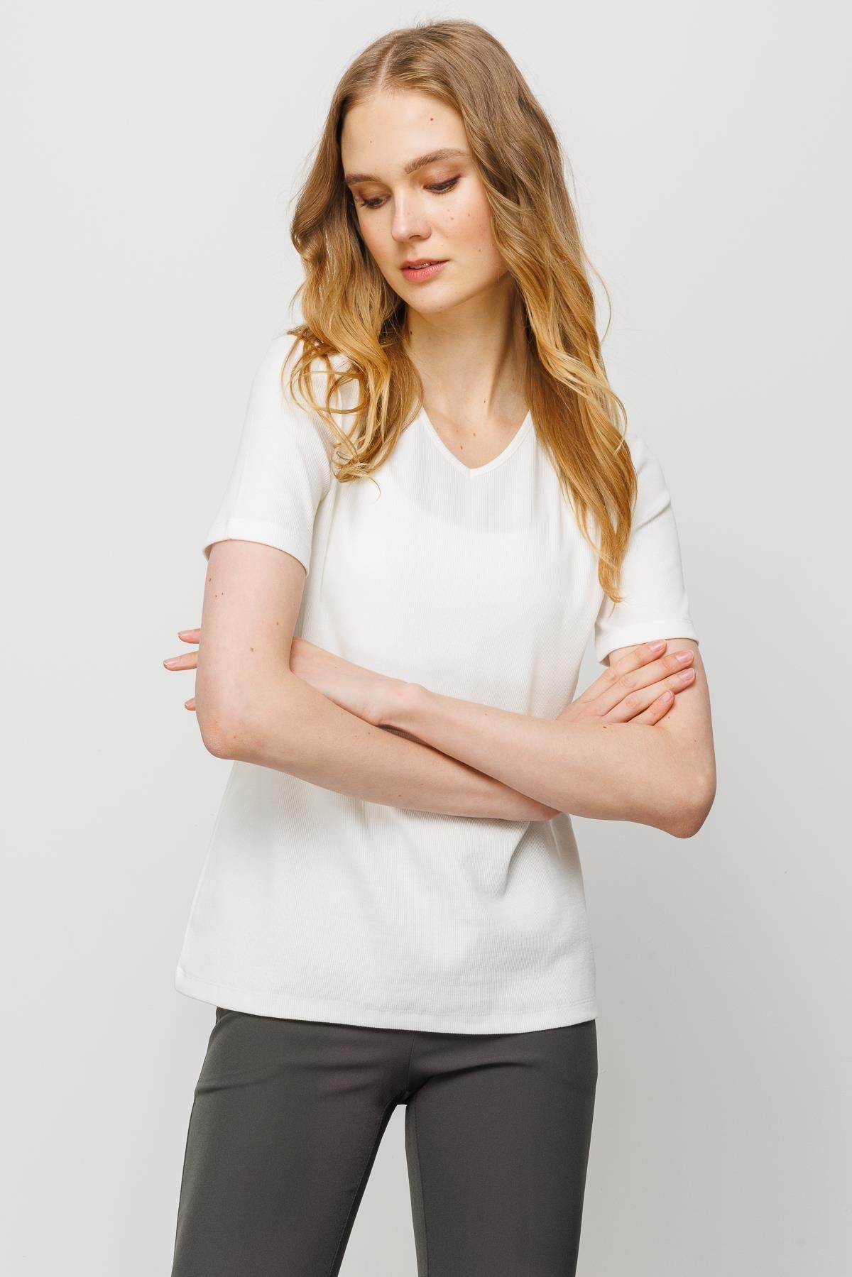 23753Kadın V Yaka Kaşkorse Pamuk T-shirt Beyaz