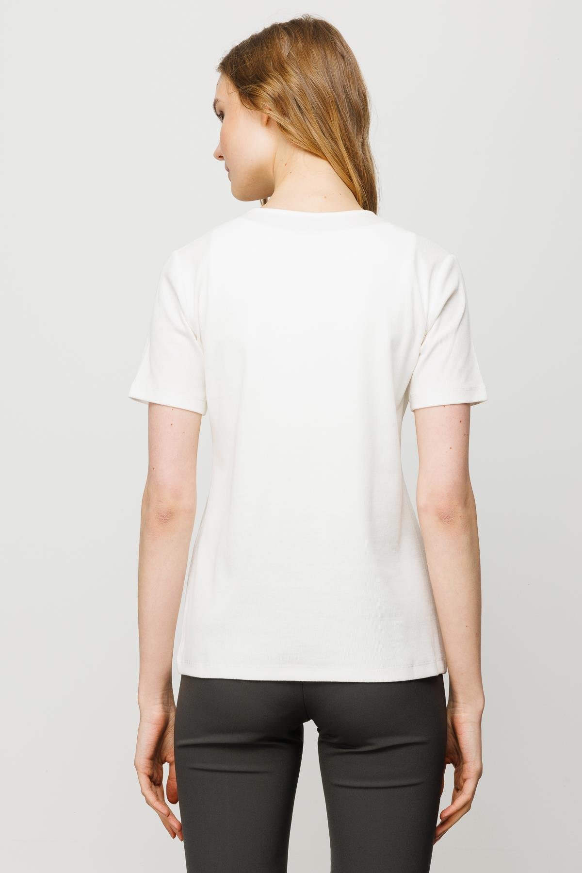 23753Kadın V Yaka Kaşkorse Pamuk T-shirt Beyaz