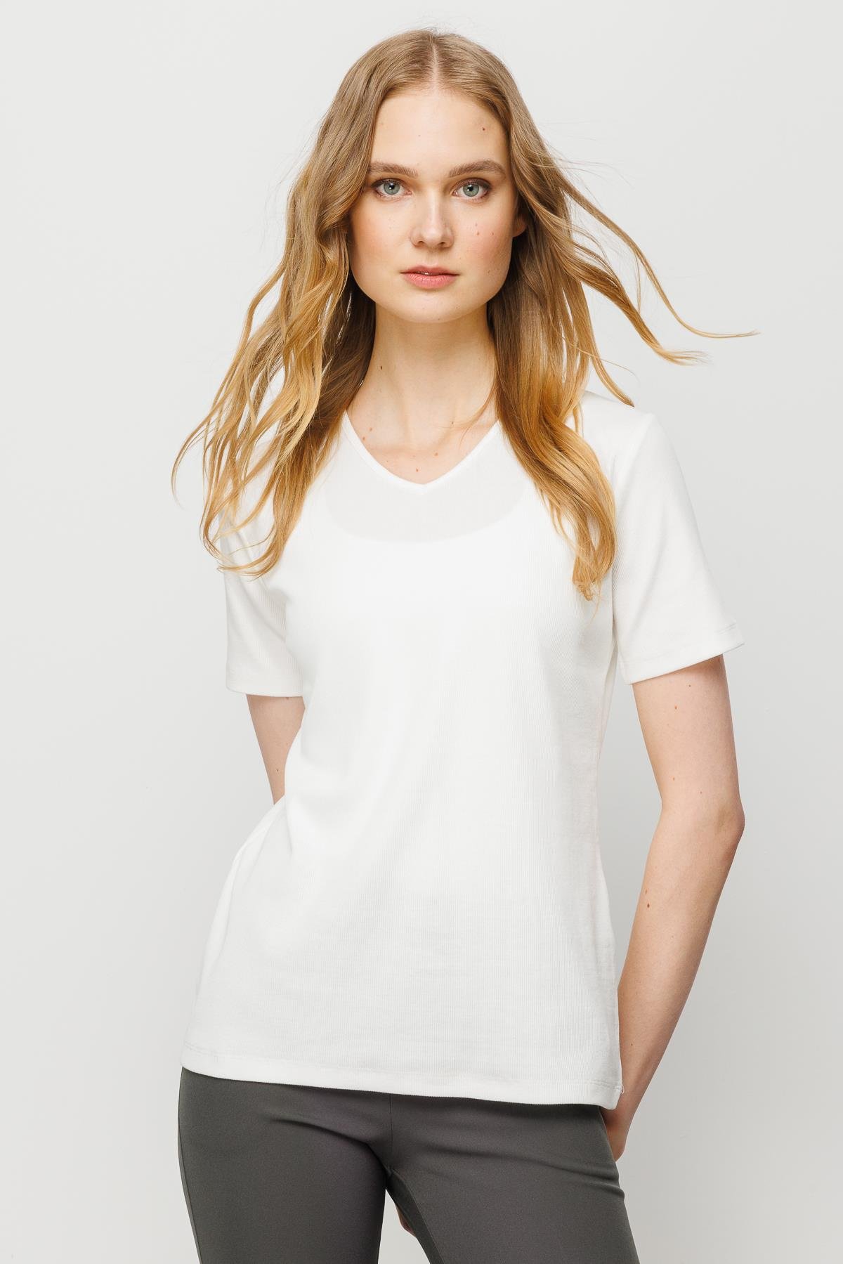 23753Kadın V Yaka Kaşkorse Pamuk T-shirt Beyaz