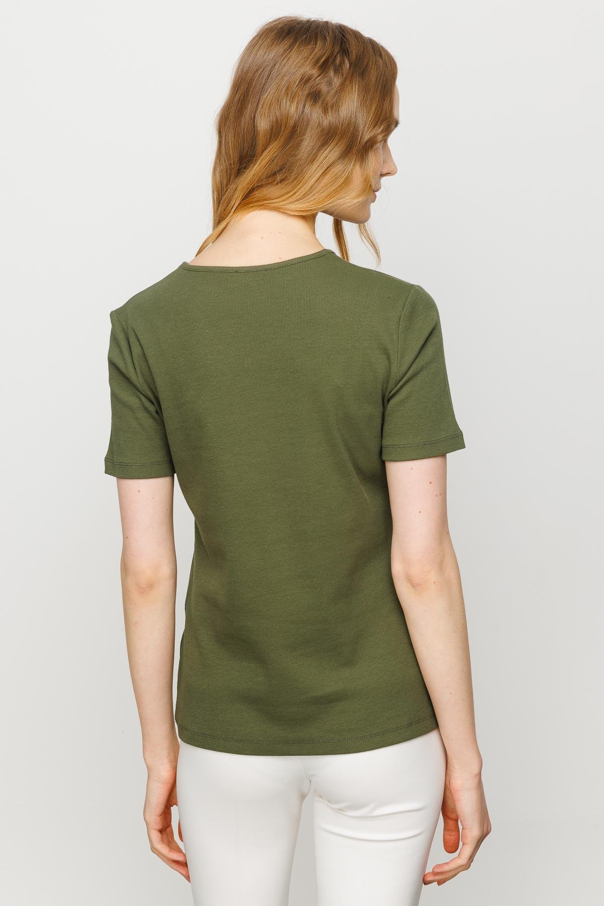 23753Kadın V Yaka Kaşkorse Pamuk T-shirt Haki