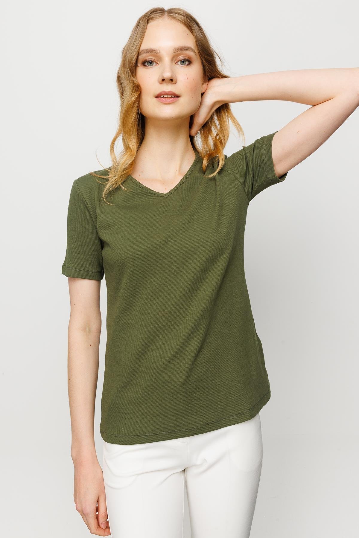 23753Kadın V Yaka Kaşkorse Pamuk T-shirt Haki